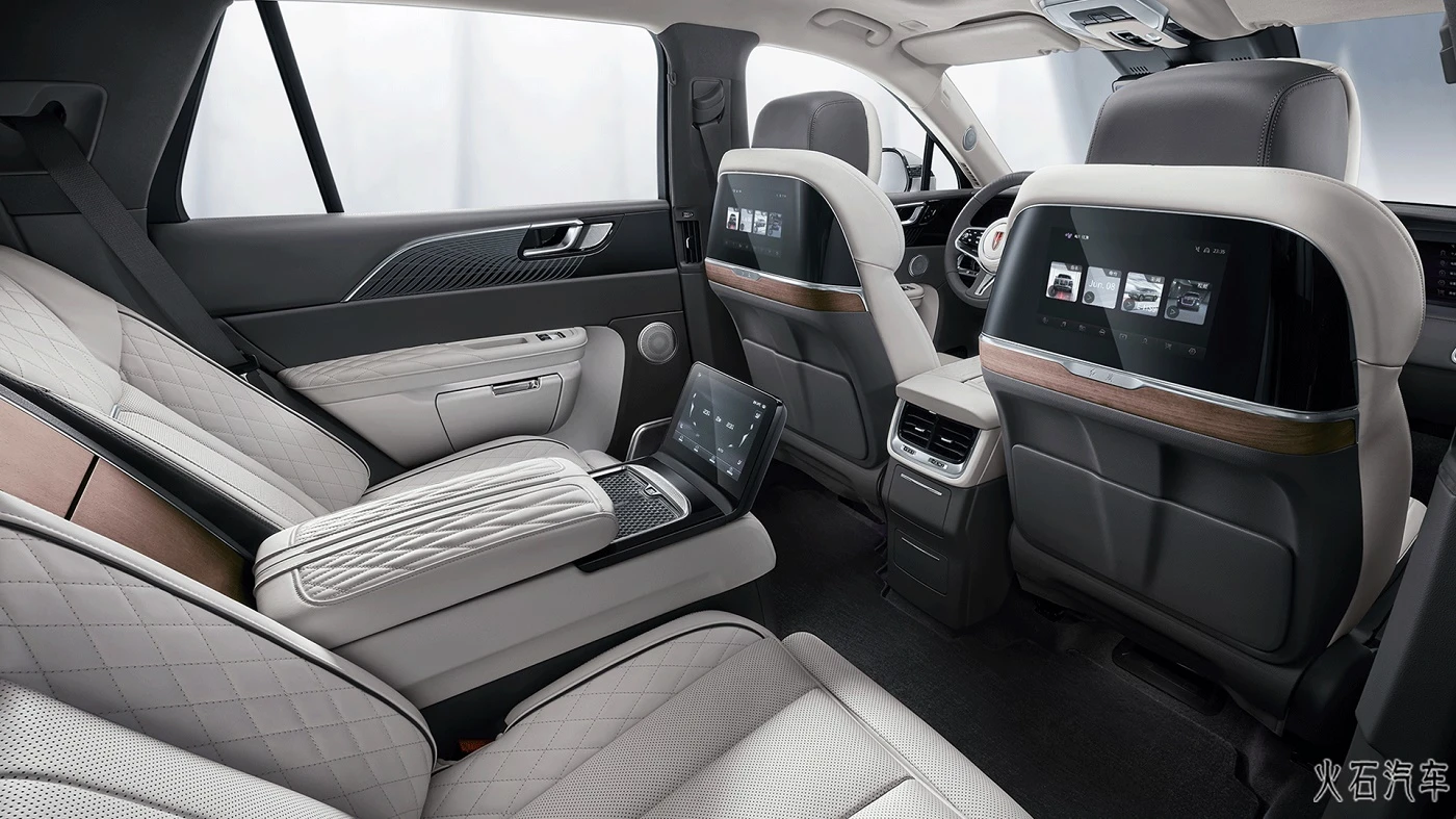 Hongqi E-HS9 SUV 2